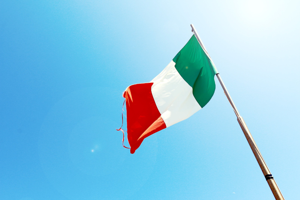 600,000-ზე მეტმა აპლიკაციამ დატბორა იტალიის 2024 წლის სამუშაო სავიზო ლატარია